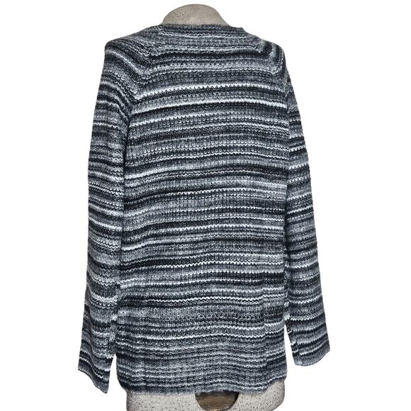 Grey Sweater Size Medium New with Tag - Picture 2 of 4